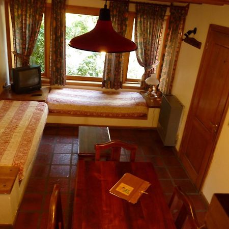 Apart Hotel Robles Del Sur San Martin de los Andes Exterior photo