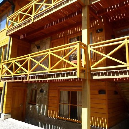 Apart Hotel Robles Del Sur San Martin de los Andes Exterior photo
