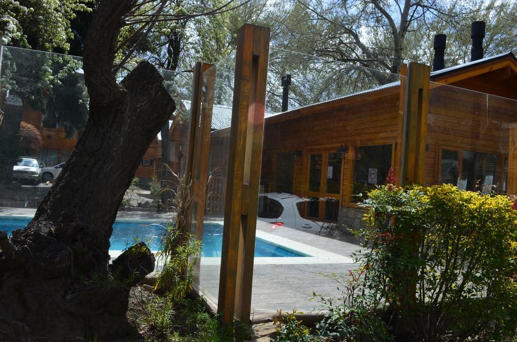 Apart Hotel Robles Del Sur San Martin de los Andes Exterior photo