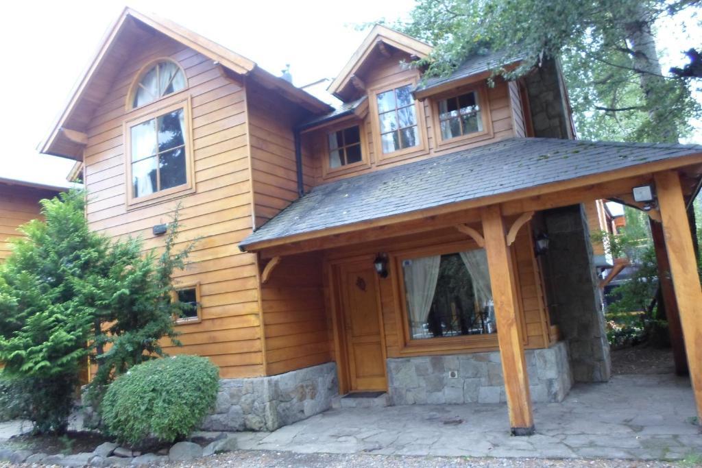 Apart Hotel Robles Del Sur San Martin de los Andes Exterior photo