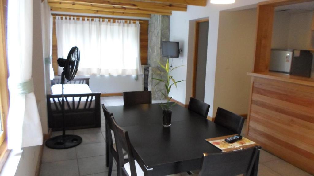 Apart Hotel Robles Del Sur San Martin de los Andes Exterior photo